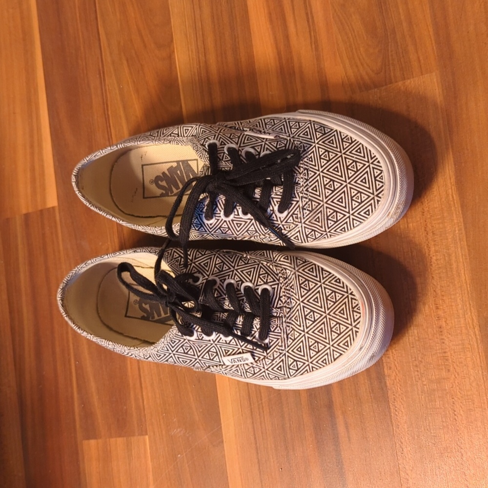 Geometric Vans
